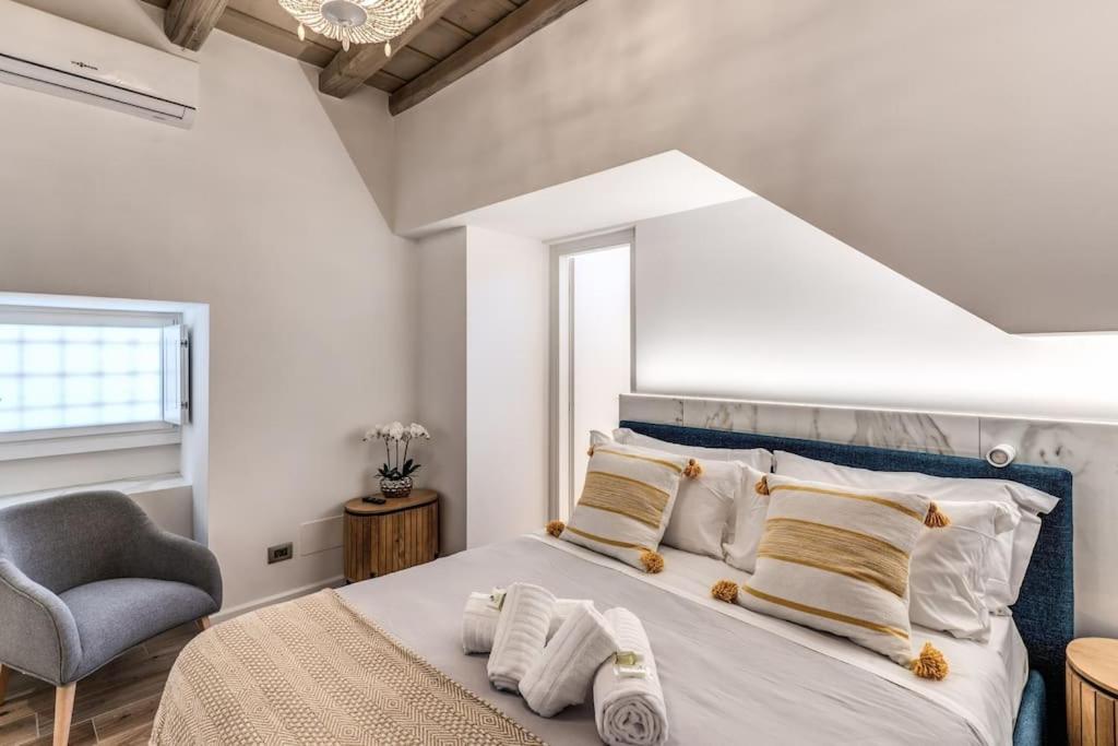 Piazza Dei Renzi Trastevere Building 4 Bedroom With Terrace Apartment Rome