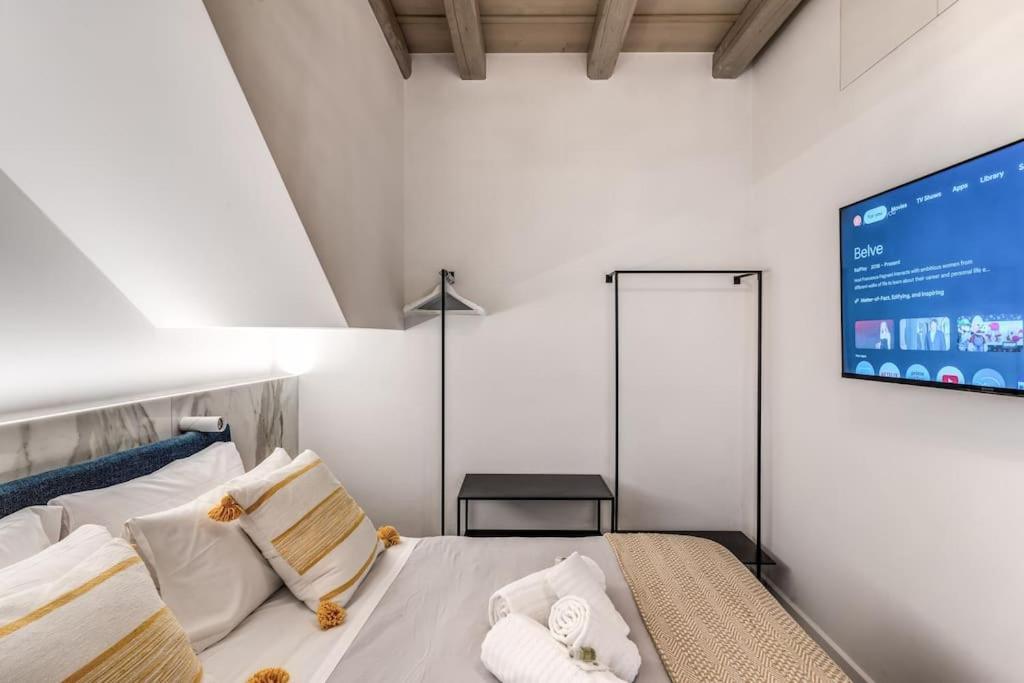 Apartment Piazza Dei Renzi Trastevere Building 4 Bedroom With Terrace