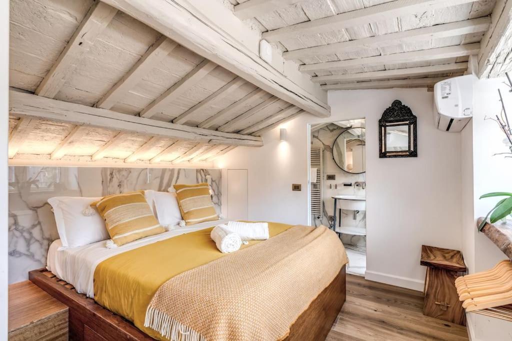 Apartment Piazza Dei Renzi Trastevere Building 4 Bedroom With Terrace Rome