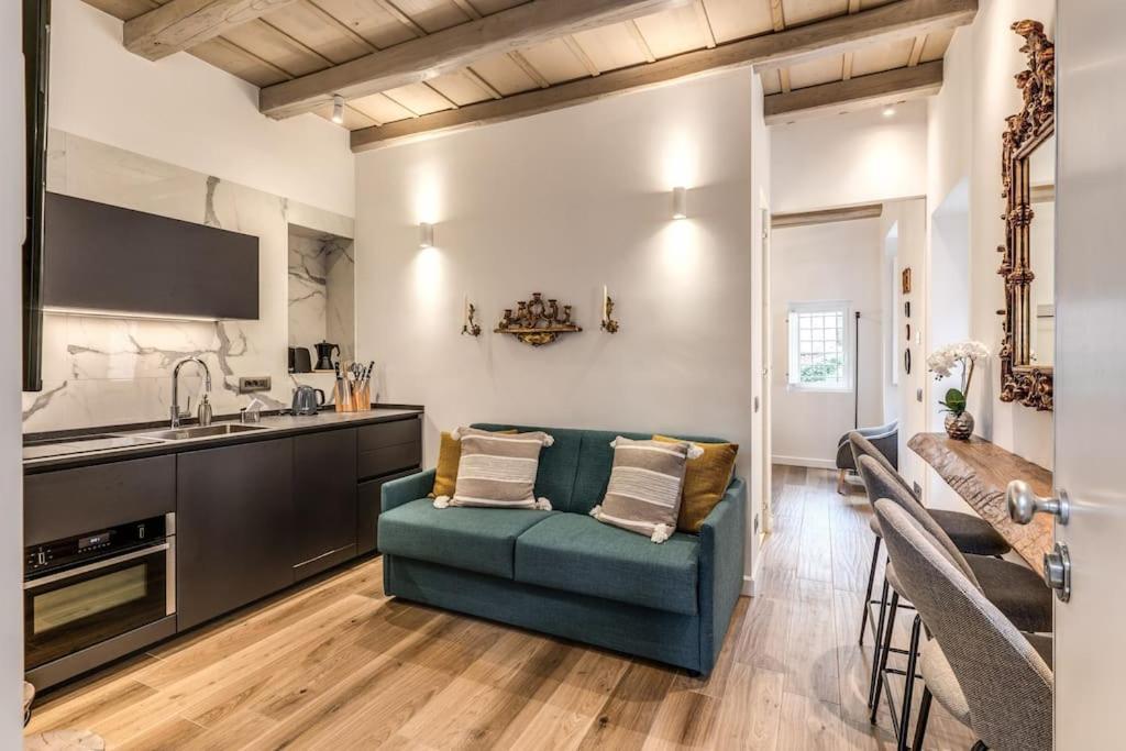 Apartment Piazza Dei Renzi Trastevere Building 4 Bedroom With Terrace Rome