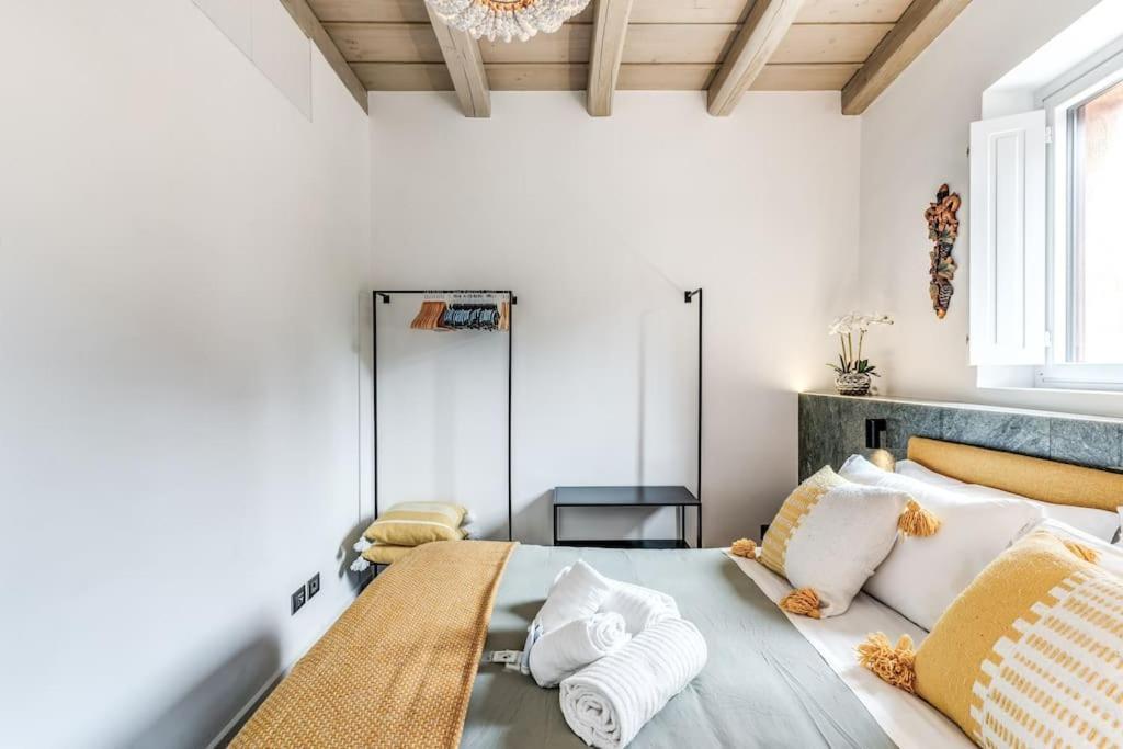 Piazza Dei Renzi Trastevere Building 4 Bedroom With Terrace