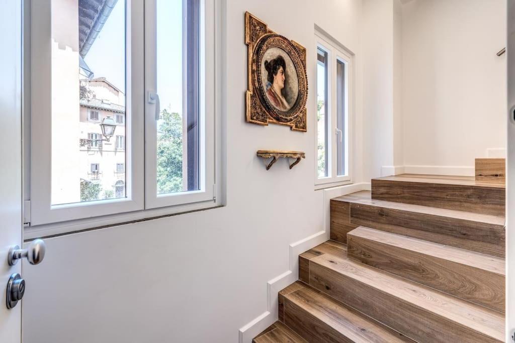 Piazza Dei Renzi Trastevere Building 4 Bedroom With Terrace Appartement Rome