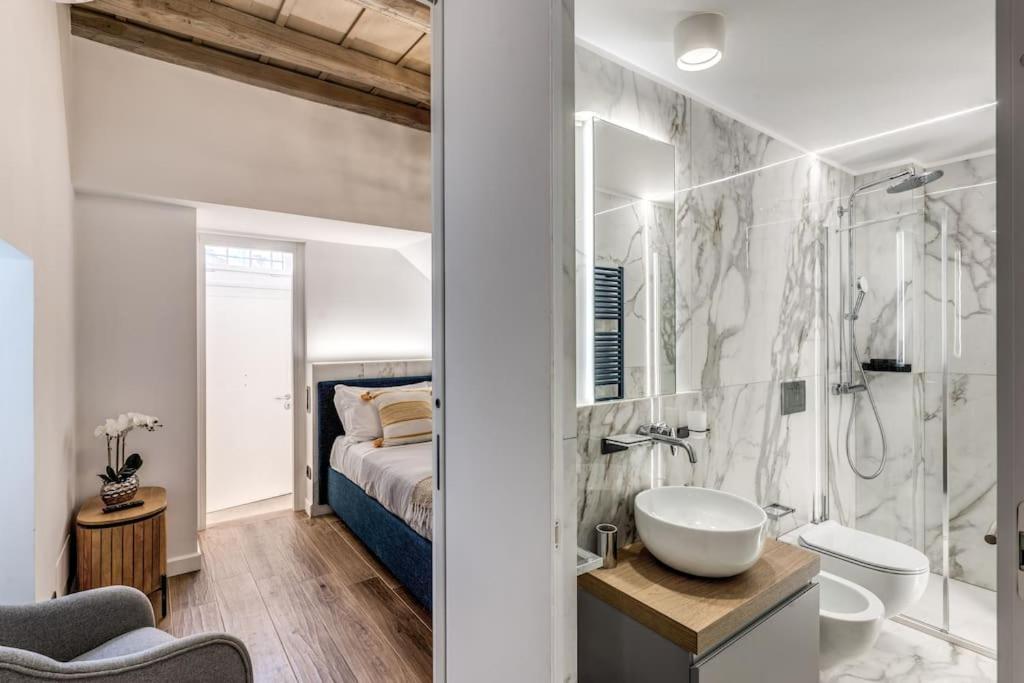 Piazza Dei Renzi Trastevere Building 4 Bedroom With Terrace Appartement *